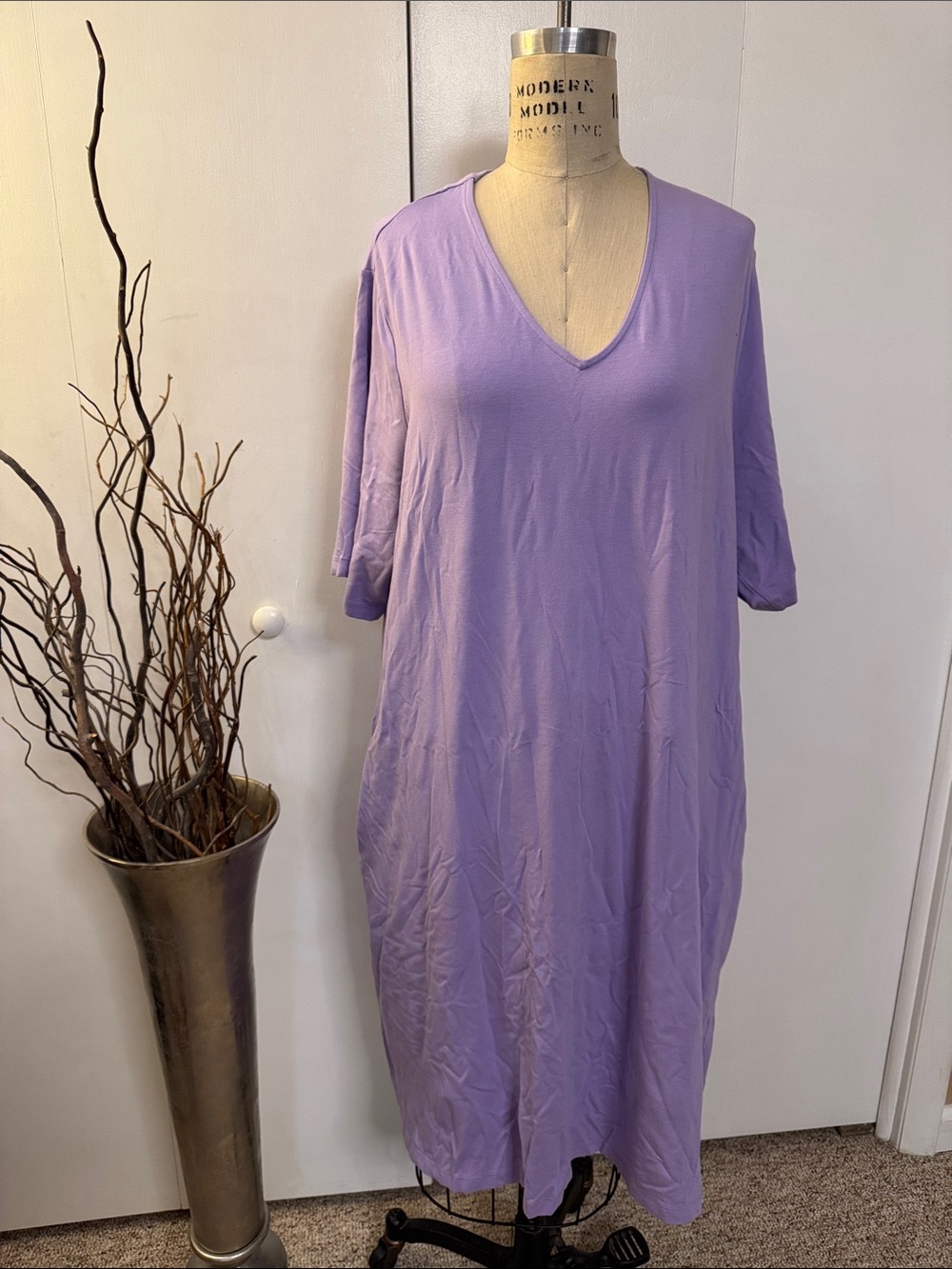 Isaac Mizrahi Lavender V-Neck Maxi Dress